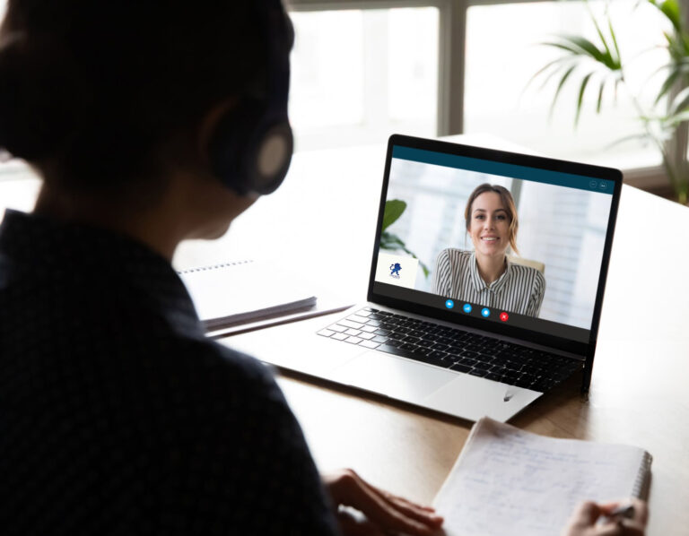 Online French courses with Lyon Bleu