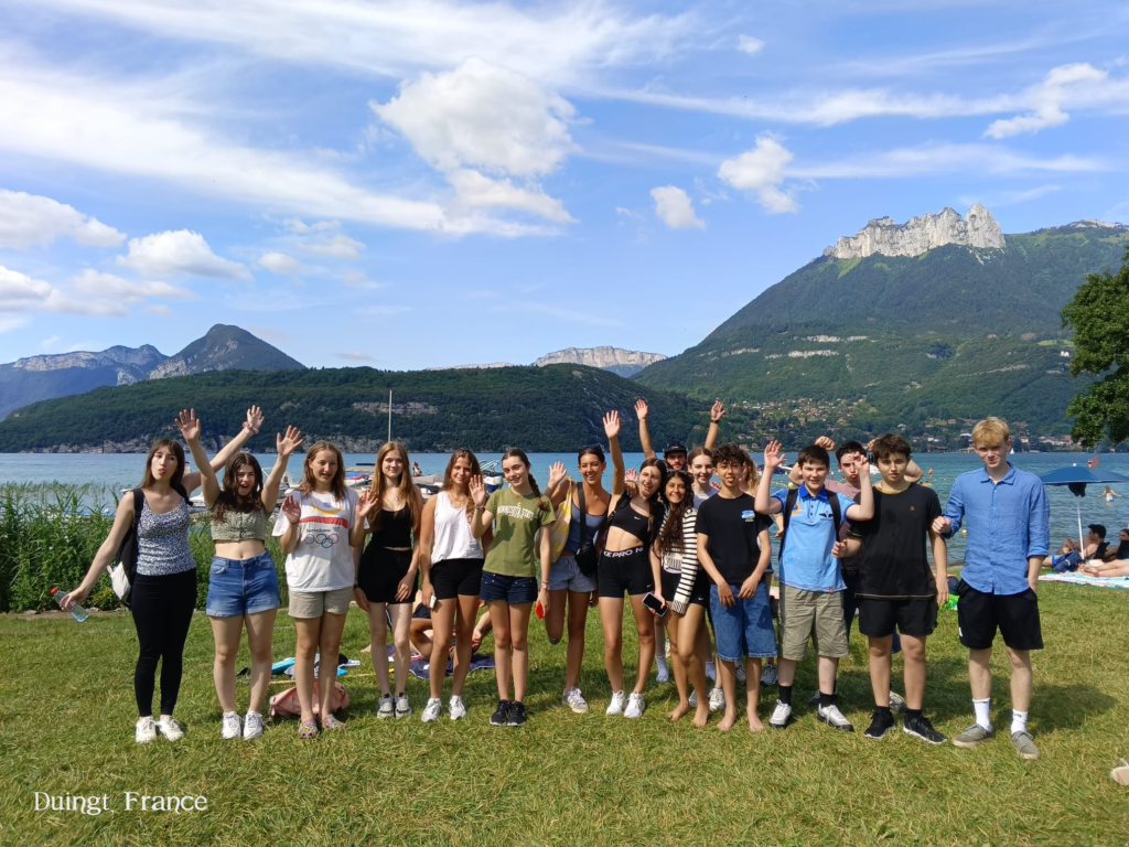 summer camps for kids in france