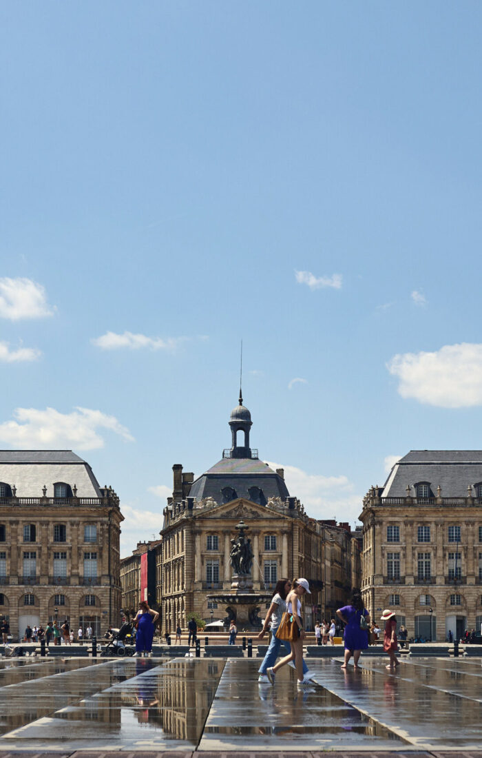 french summer camp in Bordeaux