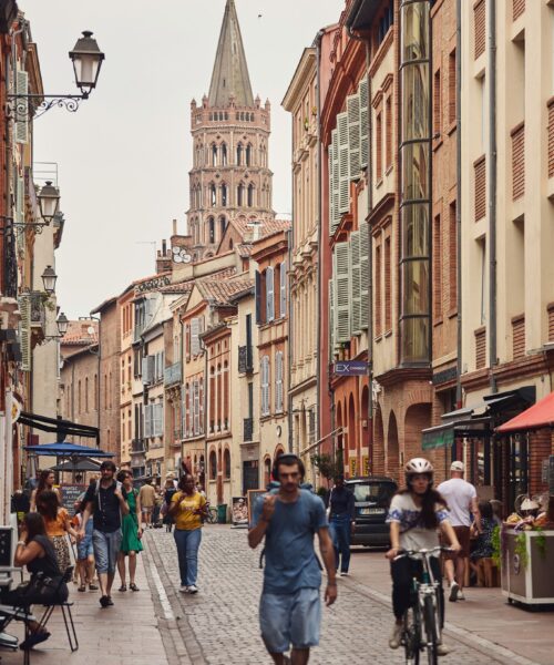 street view of a french lanauge school