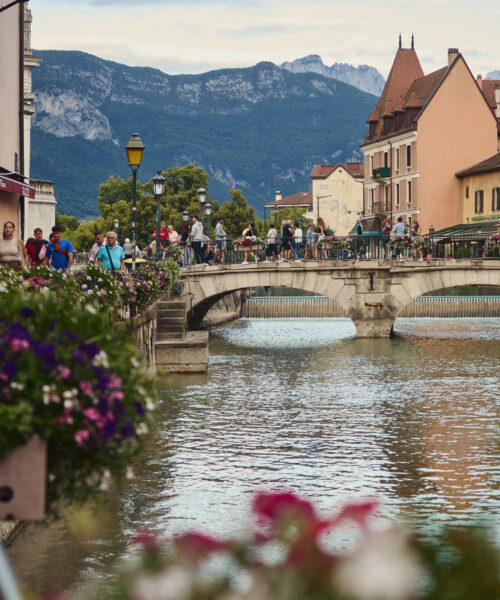 french summer camp in Annecy