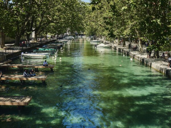 French summer camp in Annecy