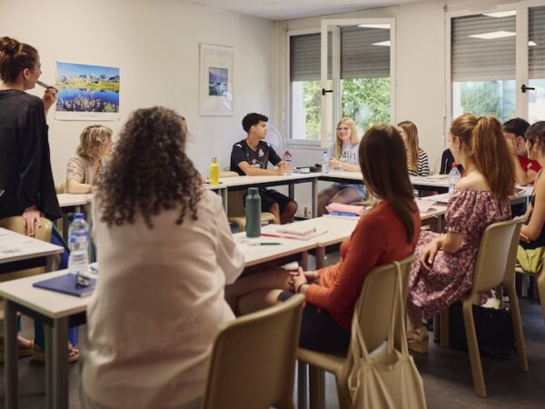 French summer courses in Annecy