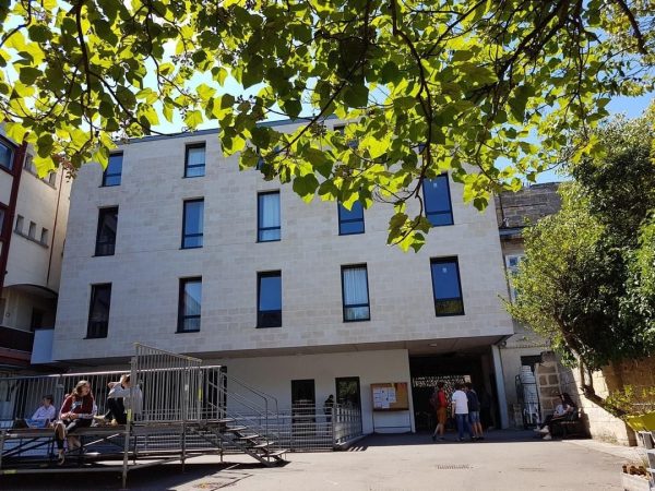 6548c3ef31000072db8c4a3f