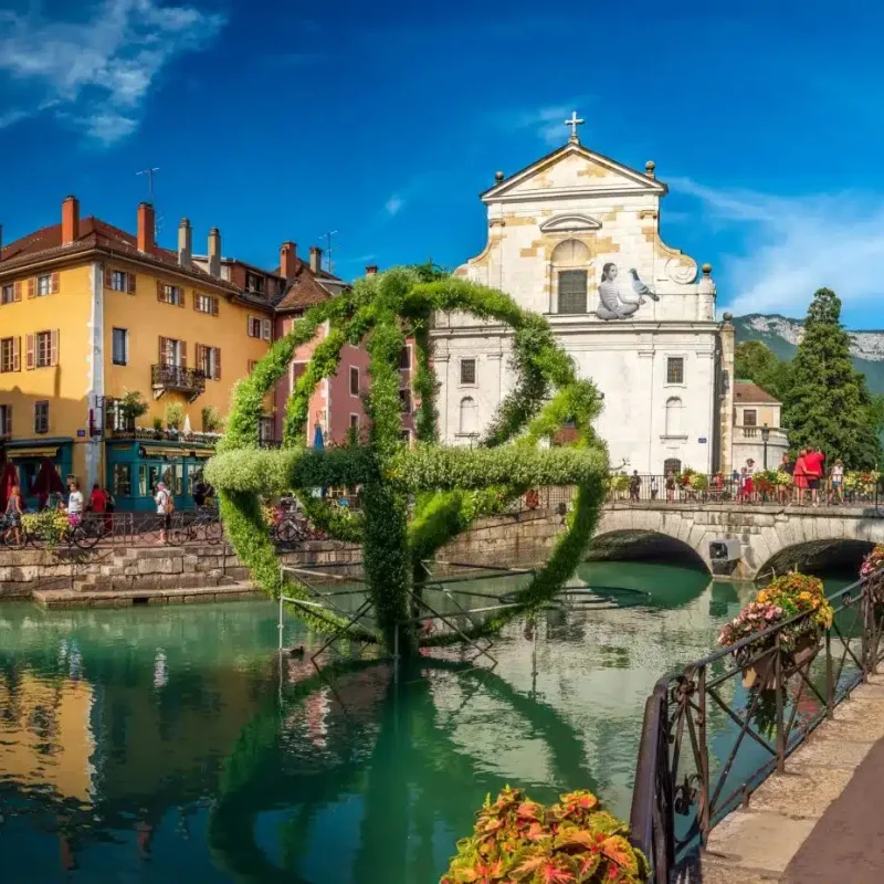 La_Vieille_Ville_d_Annecy-Gilles_Piel-10270-1200×926 La_Vieille_Ville_d_Annecy-Gilles_Piel-10270-1200x926