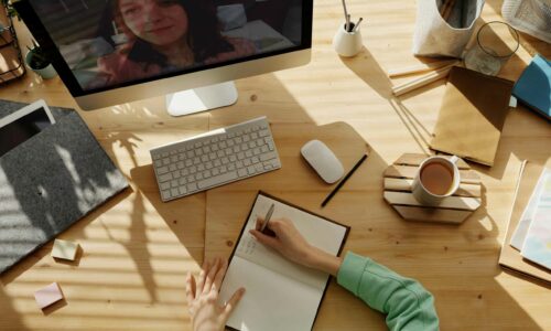 Online Evening French courses in Toulouse with Langue Onze